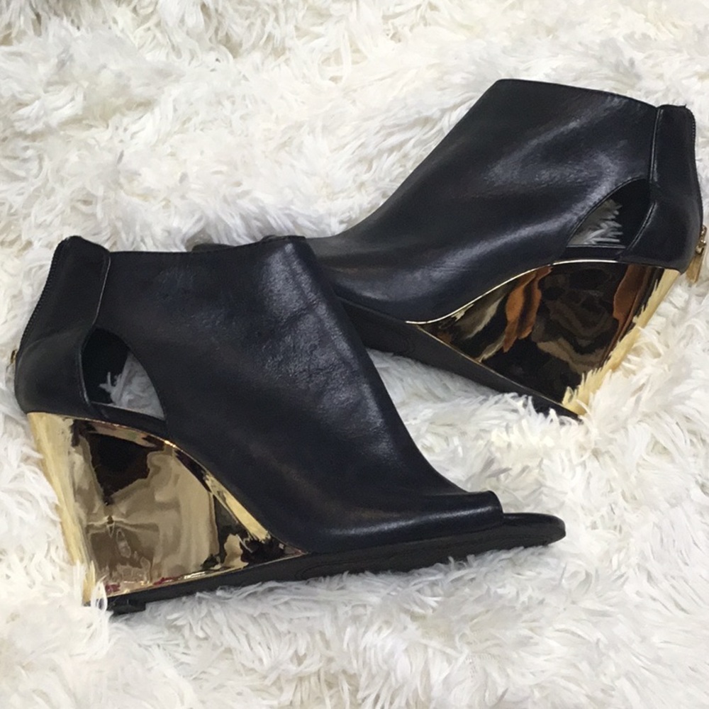 Jessica Simpson open toe booties size 8